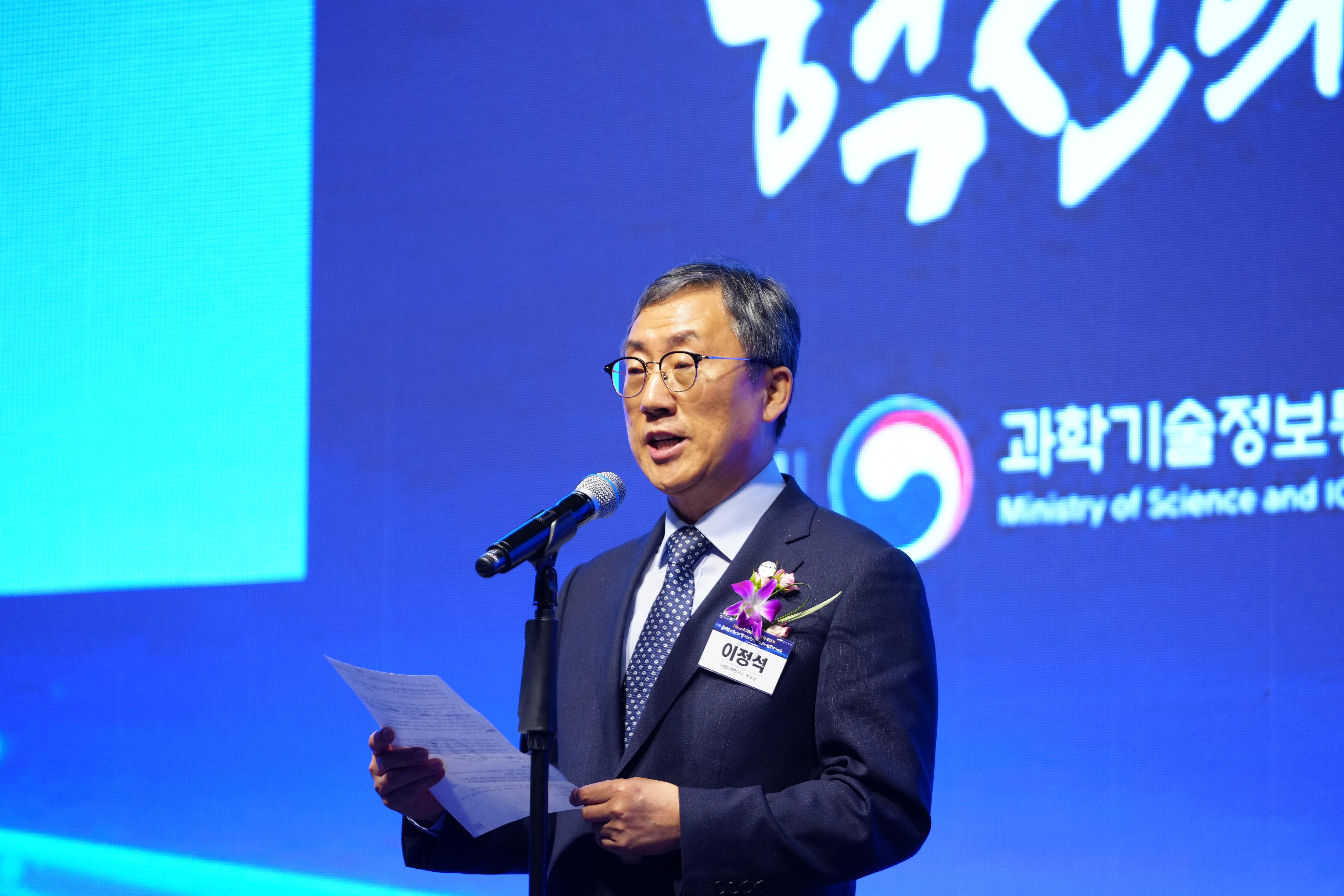 HUN04883.jpg 이미지입니다.