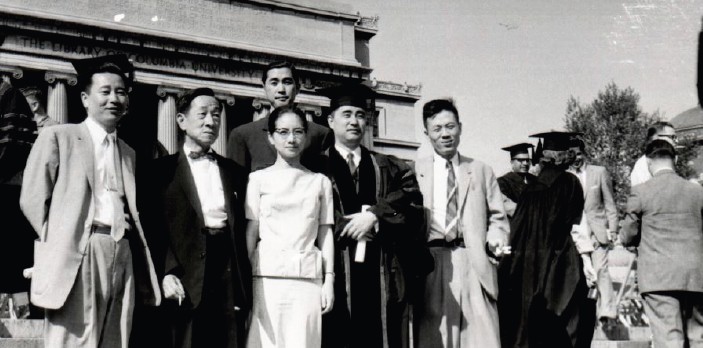 콜롬비아대학 시절 임덕상 교수(오른쪽 첫 번째).jpg 이미지입니다.